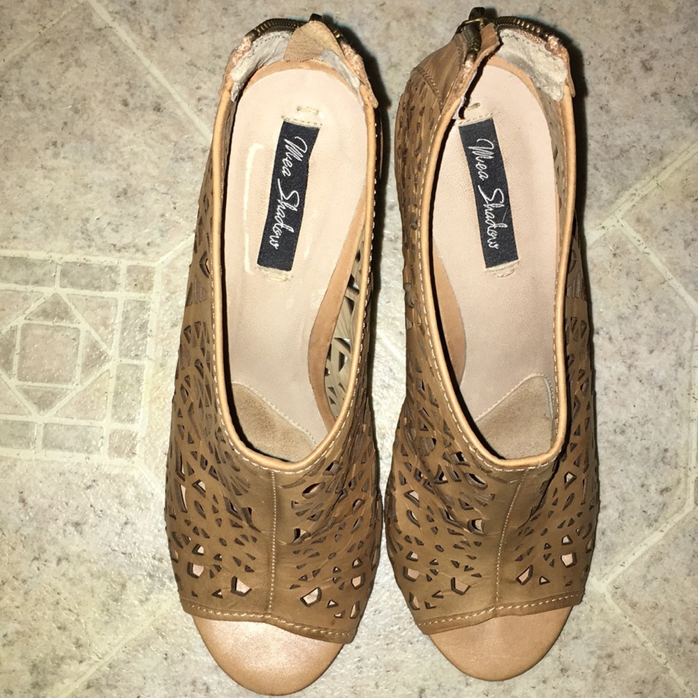 Mea Shadow Tan Nelita Platform Cut Out Booties View 5